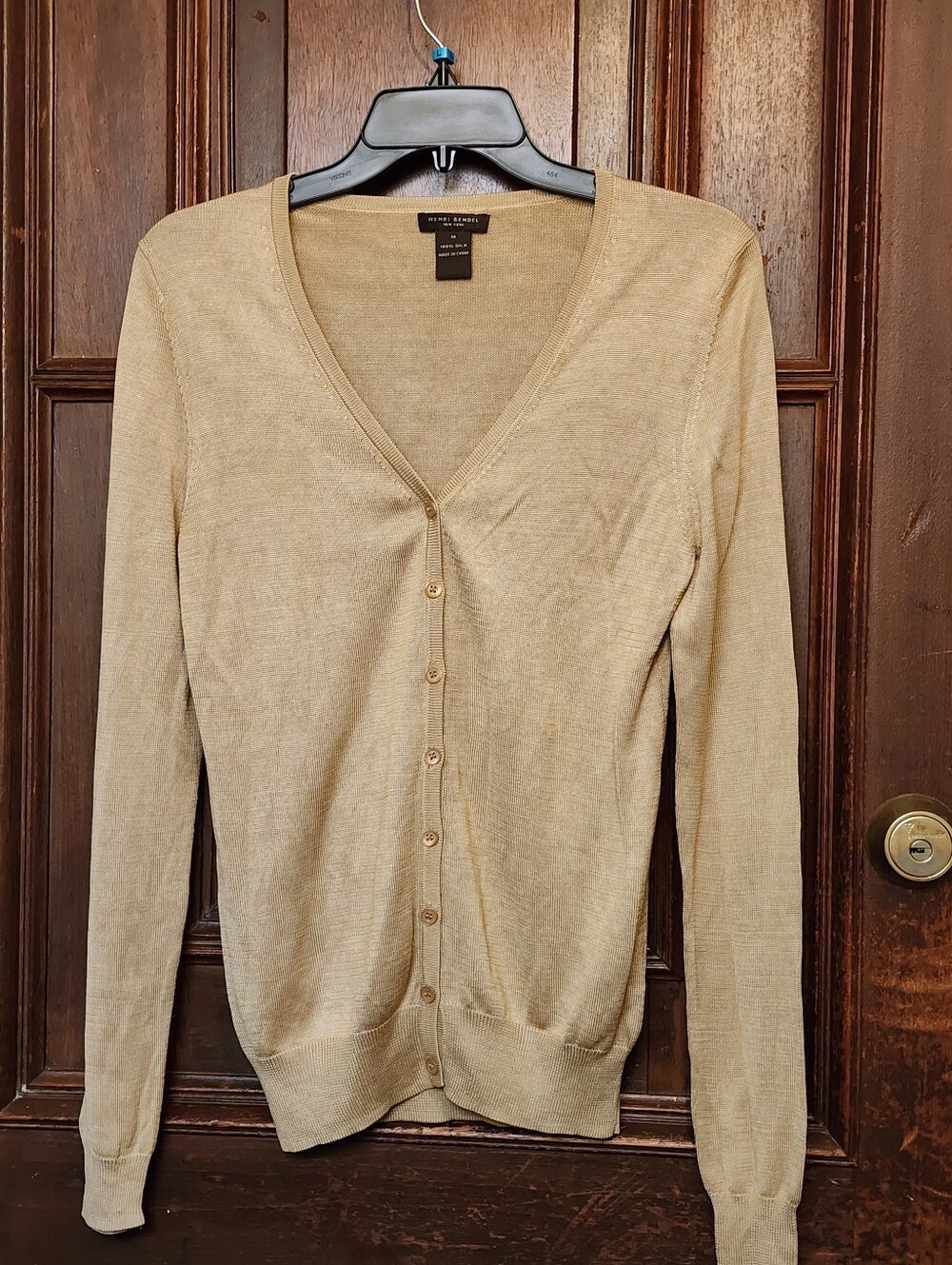 Vintage Henri Bendel Classics 100% Silk Knit V-Neck Cardigan Beige Tan-Medium
